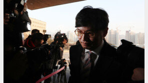 檢 육탄전 부른 ‘유심’, 텔레그램 노렸나