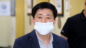 검찰, ‘취재진 폭행’ 탈북단체 대표 박상학 구속영장 반려