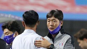 ‘슈퍼매치’ 벌이던 수원·서울이 어쩌다…동시에 수장 잃은 ‘명가’