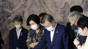 文대통령 “국민 일상 회복 매우 기뻐…전통문화 즐겼으면”