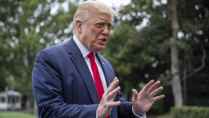 트럼프, 이르면 1일 틱톡 미국 내 사용금지 조치