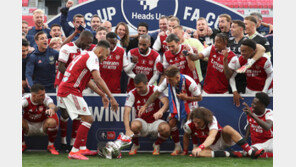 아스널 FA컵 우승… 토트넘, 유로파 2차예선 치러야