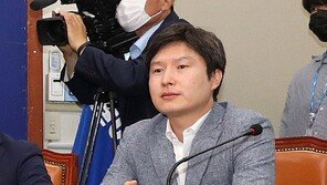 ‘Mr. 쓴소리’ 김해영 “다수결 최후 수단 돼야… 토론·설득 전제”