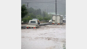 경기 가평 펜션 토사에 매몰…“어린이 등 실종자 3명 구조작업 중”