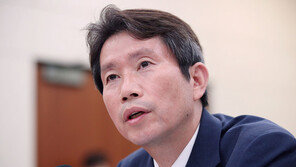 이인영 “대북전단, 접경지역 주민 재산·생명·안전 직접 위협”