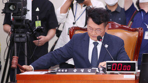 외통위, 대북전단 “표현 자유” vs “안전 위협”…안건조정위로