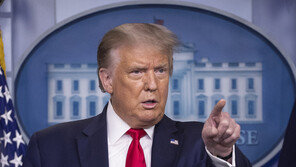 “한국 코로나19 통계, 모를 일”…트럼프, 뜬금포 의문제기