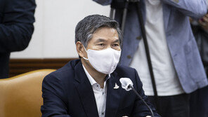 정경두 “세계 최대 탄두 중량 갖춘 탄도미사일 개발 성공”