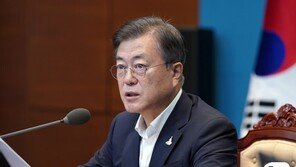 文 대통령 “지금 청년 문제 예전보다 훨씬 복잡”