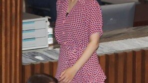 女의원들 류호정 지지 나서…“원피스는 출근룩”, “논란 자체가 유감”