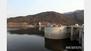 군위댐도 열었다, 초당 20t씩 방류…준공 이후 첫 방류