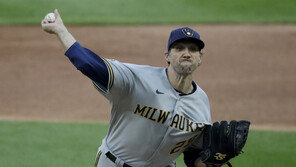 조쉬 린드블럼, 빅리그 첫 선발승…7년만에 승리