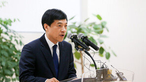 이성윤 서울중앙지검장 유임…‘검·언유착 의혹’ 수사 영향은