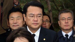 정진석 “文대통령, 이쯤에서 멈춰달라…퇴임 후 대비해야”