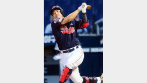 전준우 역전 만루포… 롯데 5연승 폭주