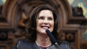 AP “바이든, 지난 2일 휘트머 만나”…러닝메이트 낙점?