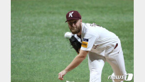 ‘6이닝 무실점’ 요키시, 74구만에 강판…어깨 불편함 때문