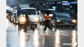 태풍 ‘장미’, 포항 인근서 소멸…내륙 곳곳 호우·강풍주의보 ‘유지’