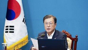 文대통령 “4대강 보 홍수 조절 기여도 조사해 달라”