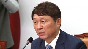 靑정무수석에 ‘文대통령 호위무사’ 최재성…4선 의원 출신 