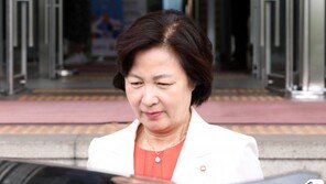 추미애, 경찰에 신변보호 요청…“신천지 협박에 불안”