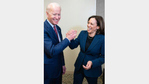 美 최초 ‘非백인 여성 부통령 후보’ 나왔다