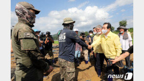 丁총리 “택배노동자 코로나 숨은 영웅…14일 맘 편히 쉬길”