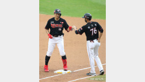 ‘황재균 결승타’ KT, 연장 혈투 끝에 두산 꺾고 2연패 탈출