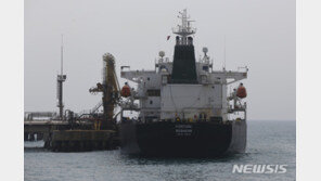美법무 “베네수엘라행 이란 유조선 석유 압수…사상 최대 규모”