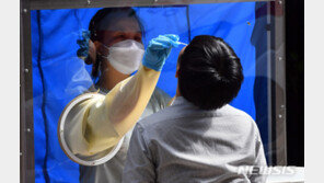 135일만에 이틀째 세자릿 수 감염…휴가잠복기·연휴에 증폭 우려