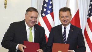 美·폴란드 방위협정 체결…트럼프 “공평한 분담 모범”