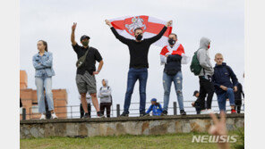 루카셴코 벨라루스 대통령 “푸틴, 광범위한 안보지원 약속”