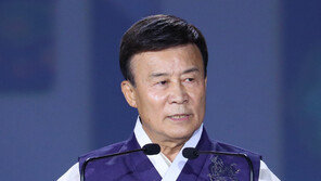 광복회장 기념사에 재점화한 ‘현충원 친일파 파묘’ 논란