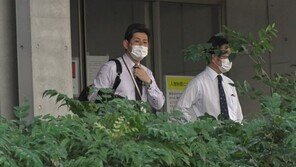 ‘건강이상설’ 아베, 휴가 이용 또 병원행…정밀검진 2개월 만에