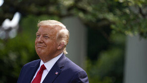 드라이브 스루까지?…美 우편투표 논란에 주 정부들도 대안 모색