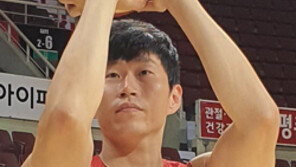 ‘골밑 왕자’ 오세근, 3점슈터 변신은 무죄