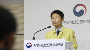 정부 “수도권 ‘완전한 거리두기 2단계’, 필요하다면 오늘 중이라도”