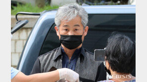 ‘文신발투척’ 이어 ‘경찰폭행’ 혐의 50대, 구속…“증거인멸 우려”