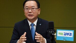 김부겸 “전광훈과 집회측, 생화학 테러 집단…정부가 직접 통제해야”