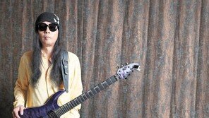 ‘순간’의 깊이를 담아… 8년 만에 ‘부활’