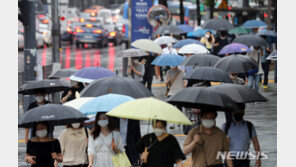 [날씨]비내리는 금요일…‘낮 최고 35도’ 여전히 찜통