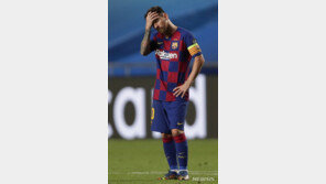 메시, 쿠만 감독과 미팅…‘바르셀로나 잔류보다 이적’