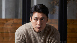 정우성-이정재 21년 만에 재회…‘헌트’ 감독과 배우로