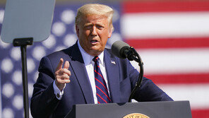 美정계 관행 무시 트럼프, “바이든, 47년간 아무것도 하지 않아”