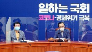 與 “극우단체 시작으로 폭발” 전광훈 맹폭…2차 재난지원금도 거론