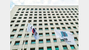 文정부 3년간 6차례 검사장 물갈이… 자리는 줄어 ‘더 좁은 문’