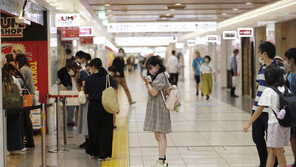 日 코로나19 신규 확진자 900명 ↑…‘도쿄 60% 깜깜이 감염’