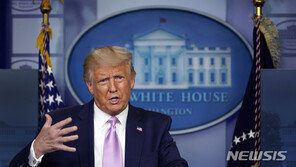 ‘트럼프 부정입학’ 정보 제공자는 대통령의 큰누나…WP, 녹음파일 입수