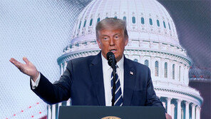 트럼프, 全大 첫날 후보 지명… 나흘내내 라이브 연설