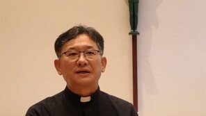 “새-나무와 교감한 프란치스코 성인처럼… 기도방법은 무한대”